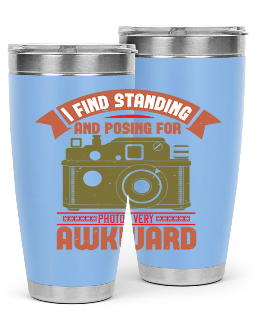i find standing and posing for photos very awkward 37#- photography- Tumbler